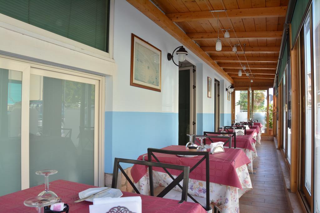 Hotel Galassi Нумана Экстерьер фото