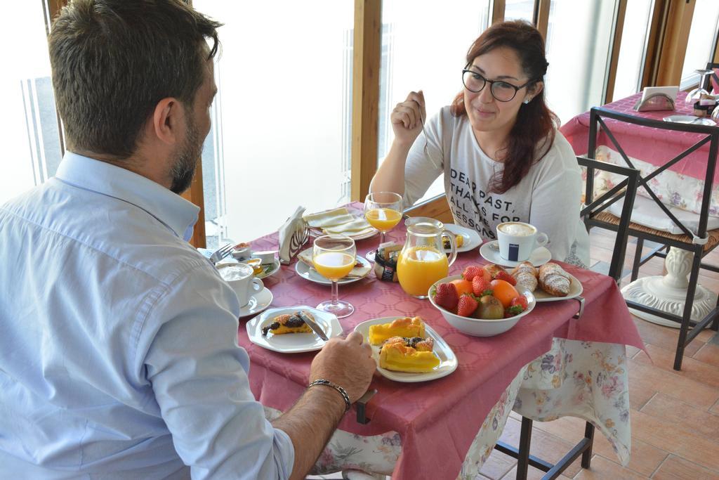 Hotel Galassi Нумана Экстерьер фото