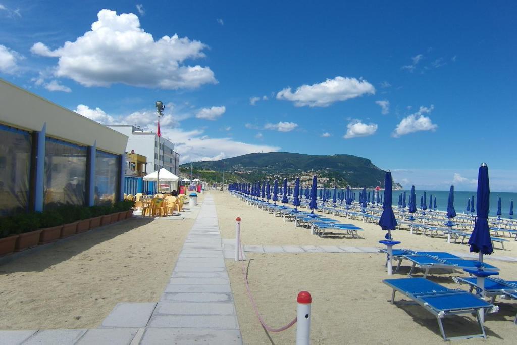 Hotel Galassi Нумана Экстерьер фото